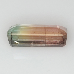 Tormalina taglio smeraldo da 5,76 ct, 15,03 x 7,23 mm