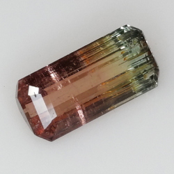 5,76 ct Turmalin im Smaragdschliff, 15,03 x 7,23 mm