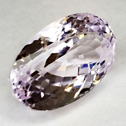 12,82 ct, kleines Oval 17,43x10,90 mm.