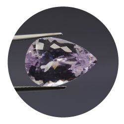 10,18 ct .Kunzit Birne