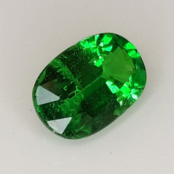 Tsavorite verde taglio ovale da 1,04 ct, 7,80 x 4,97 mm