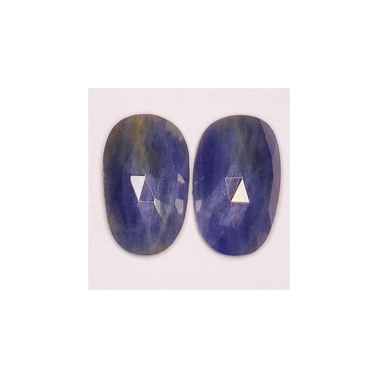 10.41ct Sapphire cabochon cut 14 x 9 mm