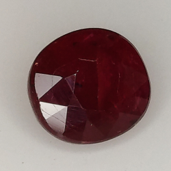 2,20 ct Rubis taille ovale 7,23 x 6,56 mm