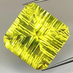 46,89ct Quartz citron taille ovale 22,88 x 22,76 mm