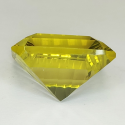 46,89 ct Zitronenquarz im Ovalschliff 22,88 x 22,76 mm