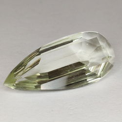 19,55 ct Ametista verde (prasiolite) taglio ovale 31,21 x 14,35