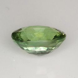 1 pezzo di apatite con taglio ovale 10x8 mm