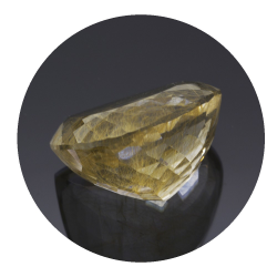 63,98 ct Quartz rutilé Poire