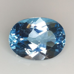 Topaze naturelle 14,37 ct, taille ovale 17,10 x 12,87 mm