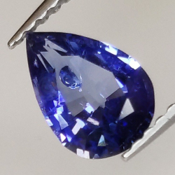 1,21 ct Saphir im Birnenschliff 8,09 x 5,66 mm