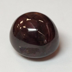 20,91 ct ovaler Sternrubin-Cabochon, 13,78 x 12,47 mm