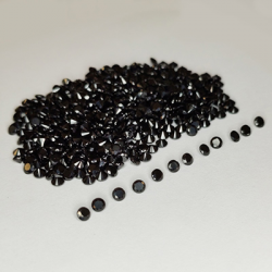 40.64 ct Black spinel round cut 2.5 mm