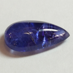 Tanzanite bleue 5,21 ct en cabochon taille poire 14,72 x 8,48 mm