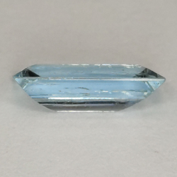 1,62 ct Aquamarin im Rechteckschliff 10,85 x 6,02 mm