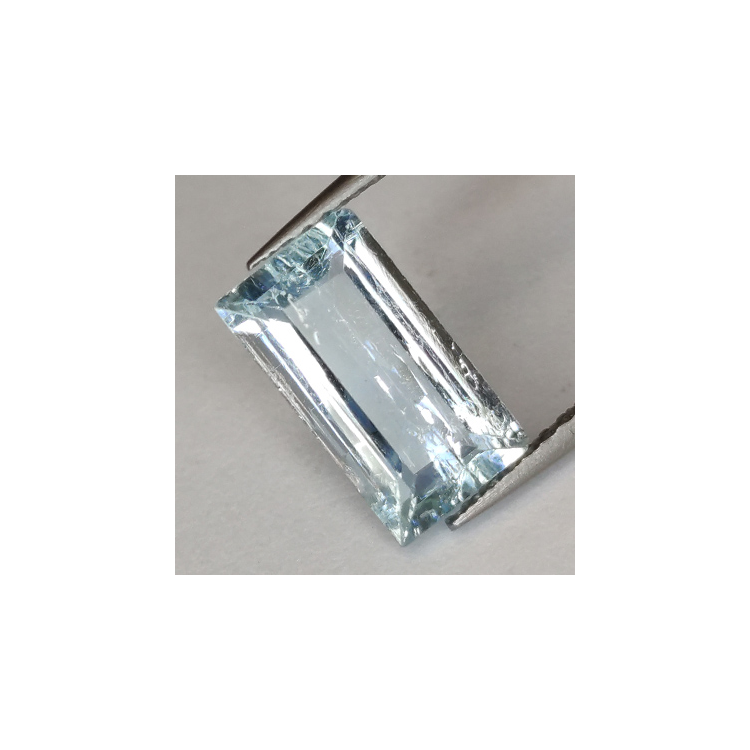 1,62 ct Aquamarin im Rechteckschliff 10,85 x 6,02 mm