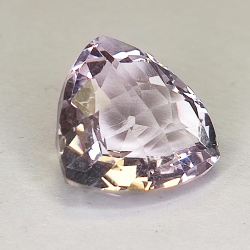 Améthyste violette 12,67 ct, taille trillion, 15,97 x 15,82 mm