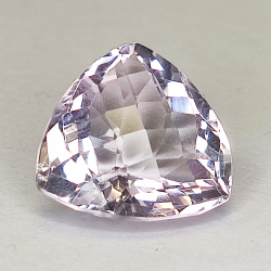 Améthyste violette 12,67 ct, taille trillion, 15,97 x 15,82 mm