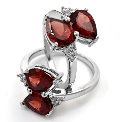 Garnet & 925 Sterling Silver Ring