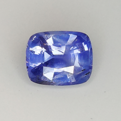 0,81ct Saphir im Kissenschliff 5,93 x 4,83 mm