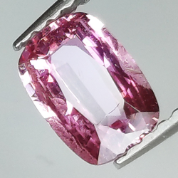 0.83ct Zafiro talla cojin 6.93 x 4.84  mm