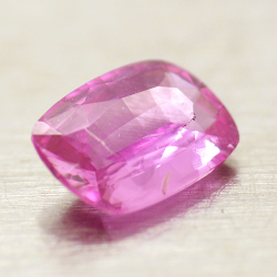 Zaffiro taglio cuscino 0,83 ct 6,93 x 4,84 mm