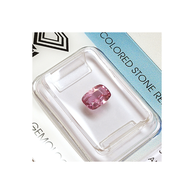 0.83ct Zafiro talla cojin 6.93 x 4.84  mm