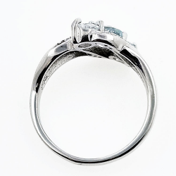 Ring aus 925er Sterlingsilber mit Aquamarin oder Tansanit