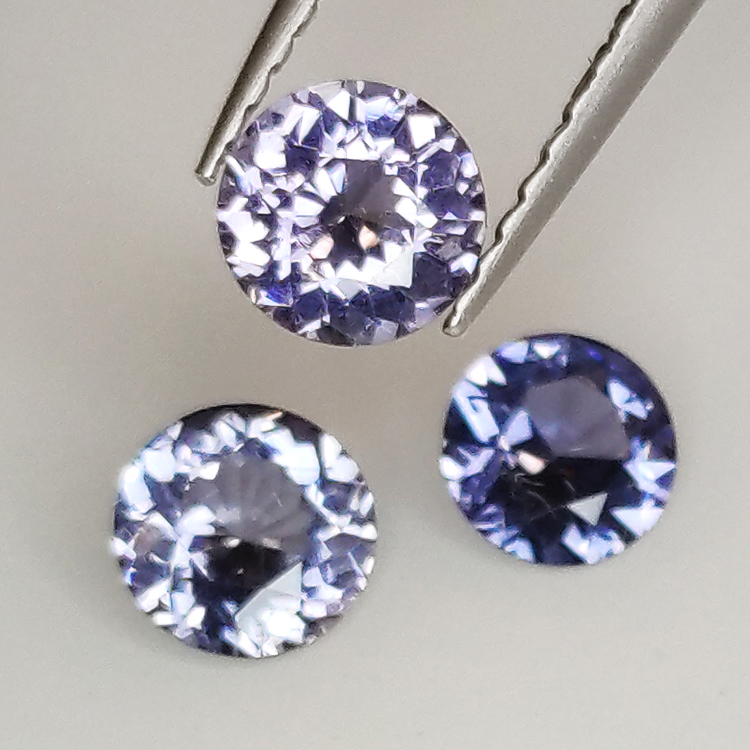 1.31ct Spinel Round Size 4,5-5mm