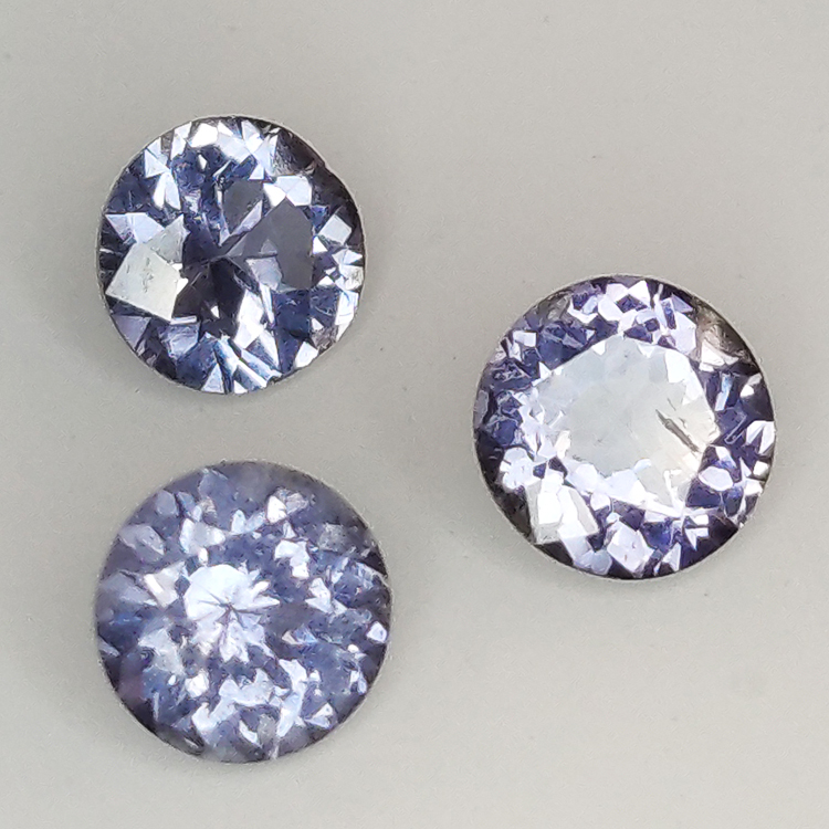 1,28ct Spinel Round Size 4,5-5mm