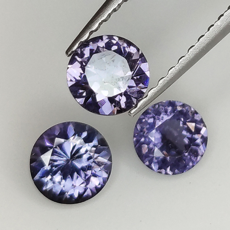 1,30ct Spinel Round Size 4,5-4,8mm