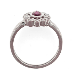 Bague en or avec rubis sanguin Burma Pidgeon et diamants