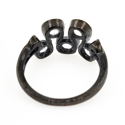 Schwarz rhodinierter Ring aus 925er Sterlingsilber und Edelsteinen