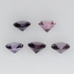 1,25ct Spinel Round Cut 3,9-4mm