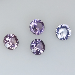 1,21ct Spinello rotondo misura 4,1-4,2mm