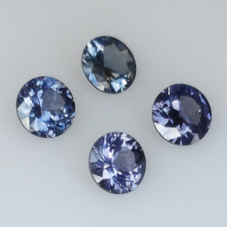 1,36ct Spinel Round Cut 4,3-4,4mm