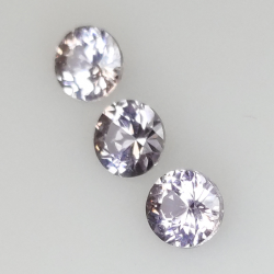 1,30ct Espinela Talla Redonda 4,3-4,4mm