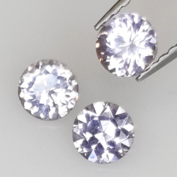 1,30ct Spinel Round Cut 4,3-4,4mm