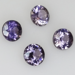 1,53 ct Spinel Round Cut 4,4-4,5mm