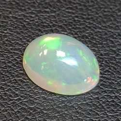 1,43ct Oval geschliffener Opal 9,12 x 7,40 mm