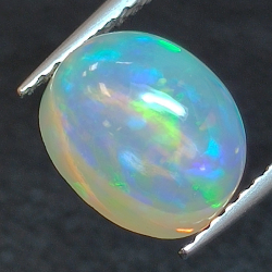 1,82ct Oval geschliffener Opal 8,89 x 6,94 x 5,39 mm