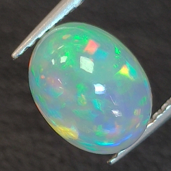 1,82ct Oval geschliffener Opal 8,89 x 6,94 x 5,39 mm