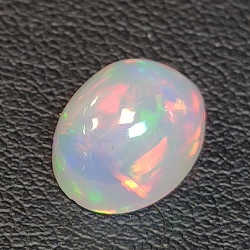 2.45ct Opale ovale 10.66 x 8.25 mm