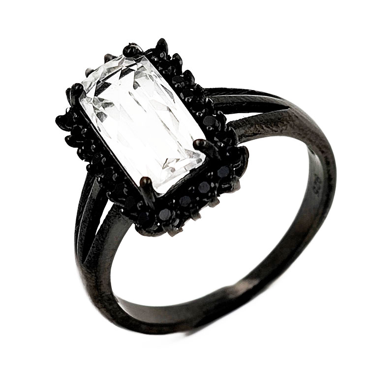 Quartz ring with Spinel 925 silver rhodium plated black