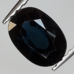 1,15ct Blue sapphire oval cut 7x5mm