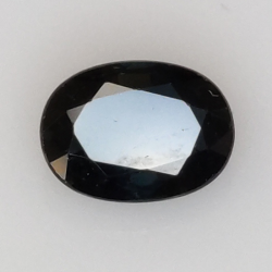 1,33 ct blauer Saphir im Ovalschliff 7x5 mm