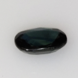 0.94 ct blauer Saphir im Ovalschliff 7x5 mm