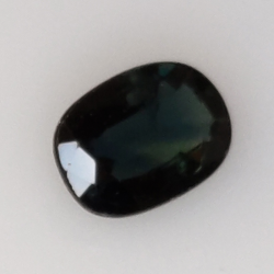 0.94 ct blauer Saphir im Ovalschliff 7x5 mm