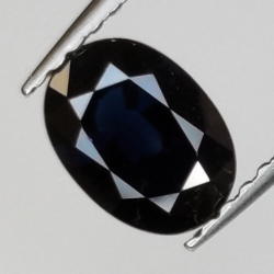 1,14ct Zafiro azul talla oval 7x5mm