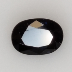 1,19 ct blauer Saphir im Ovalschliff 7x5 mm