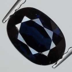 Zaffiro blu da 1,19 ct taglio ovale 7x5 mm